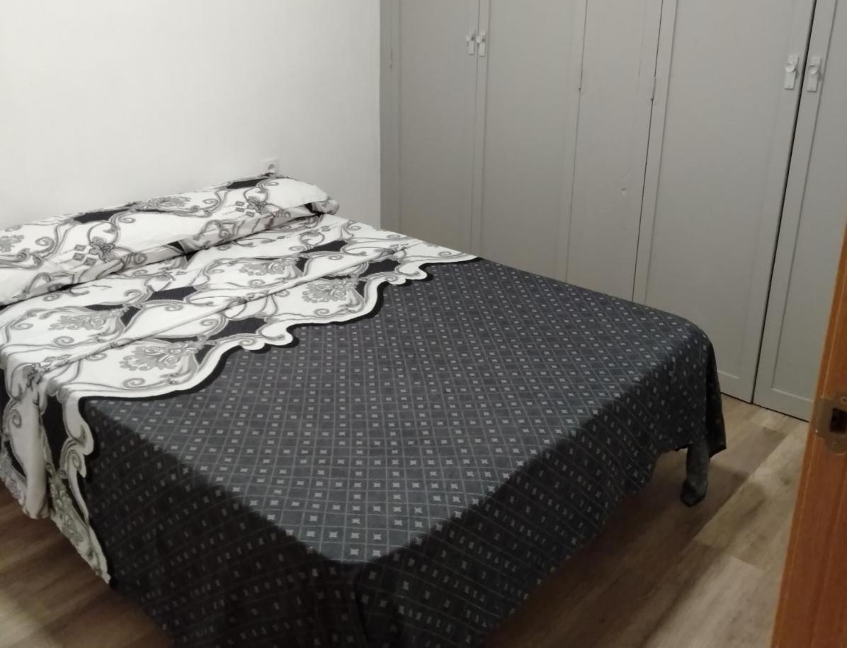 Habitaciones Privada Preciosa Grande Centro Malaga Tambien Cerca De La Playa Wi-Fi 外观 照片